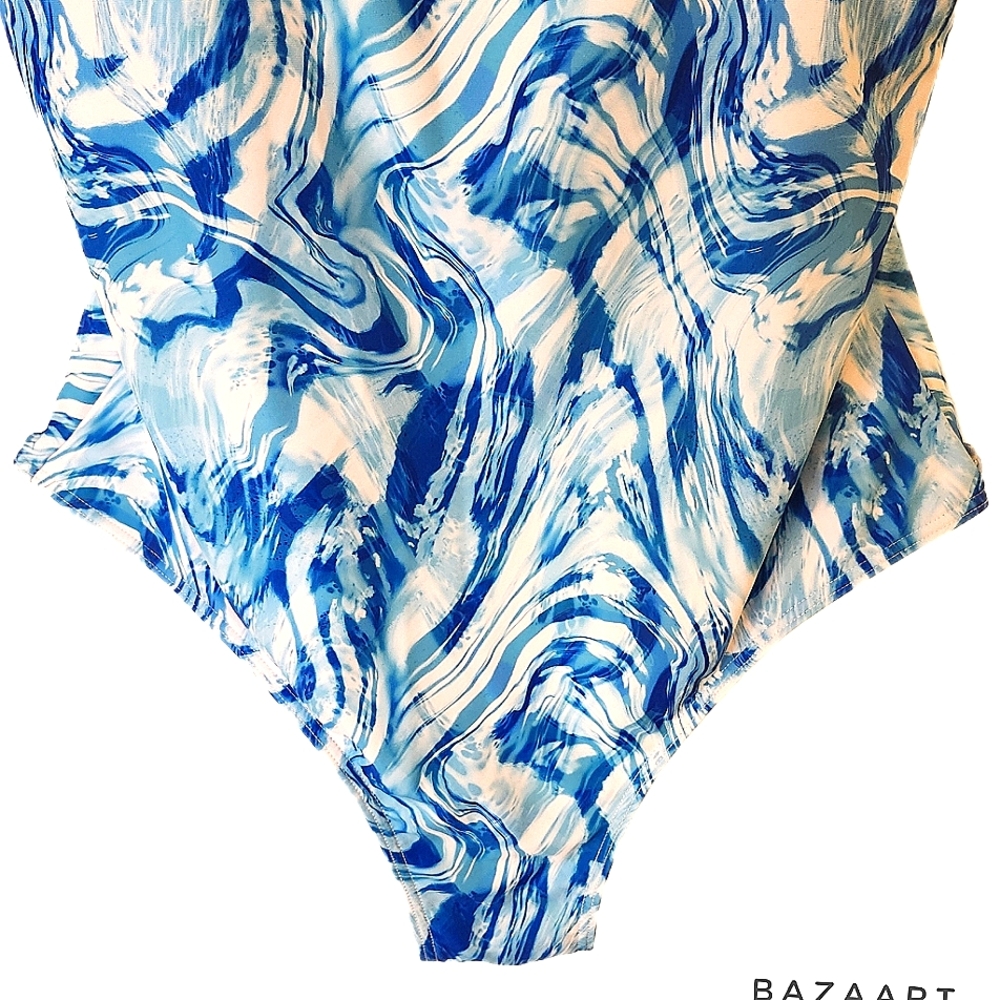 🆕️ ☆ One-Piece Racerback Swimsuit - Picture 3 of 14